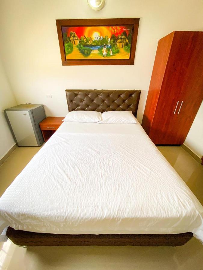 Hotel Aeromar Central Santa Marta  Exterior photo